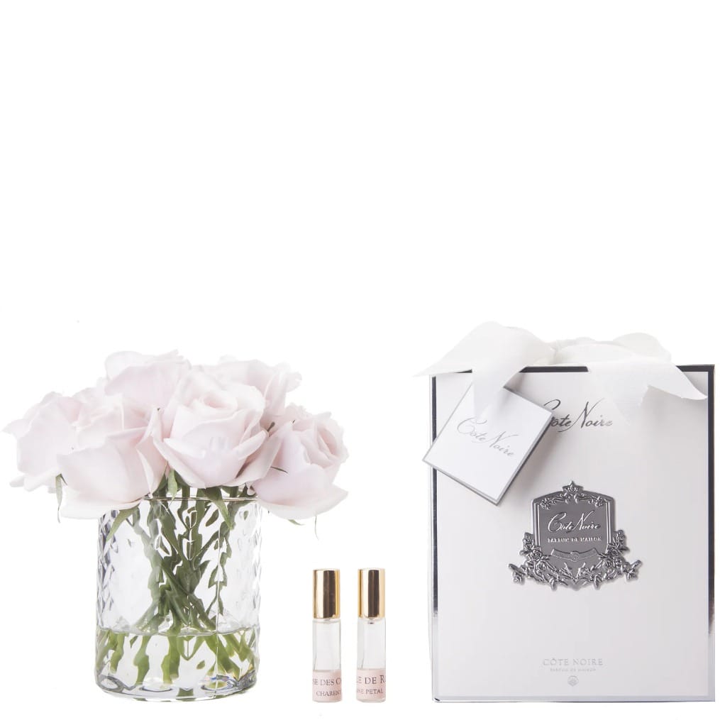 Cote Noire Bouquet Chevrons Boutons de Roses Rose Clair