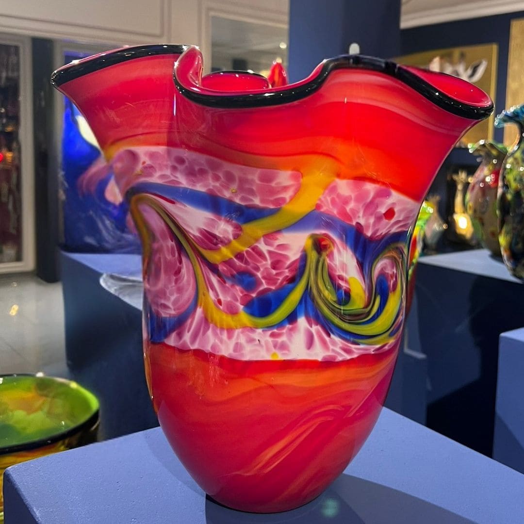 Vase Il Bello en verre rouge - pièce sculpturale faite main