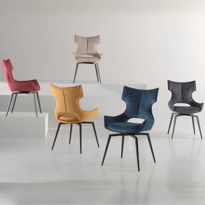 Chaises pivotantes CAMILLE en velours dans plusieurs coloris, mise en scène dans un intérieur clair