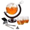 Coffret Carafe Globe – une idée cadeau avec un navire suspendu au cœur du verre