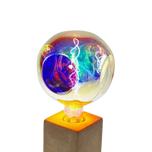 Accueil 9 Ampoule LED Iris WERNS ronde à filament : L'Éclairage aux Reflets Magiques et Colorés