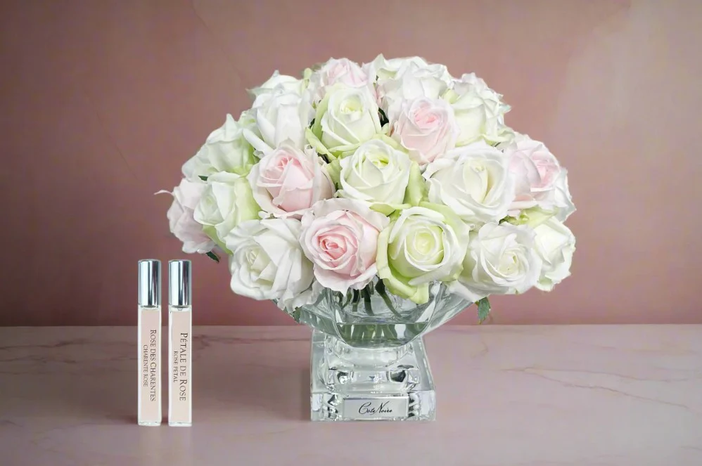 LUXURY CENTREPIECE - 37 ROSEBUDS IN FRENCH PINK & GREEN & WHITE - SILVER BADGE - CPRB132 LUXURY CENTREPIECE 37 ROSEBUDS IN FRENCH PINK GREEN WHITE SILVER BADGE CPRB132