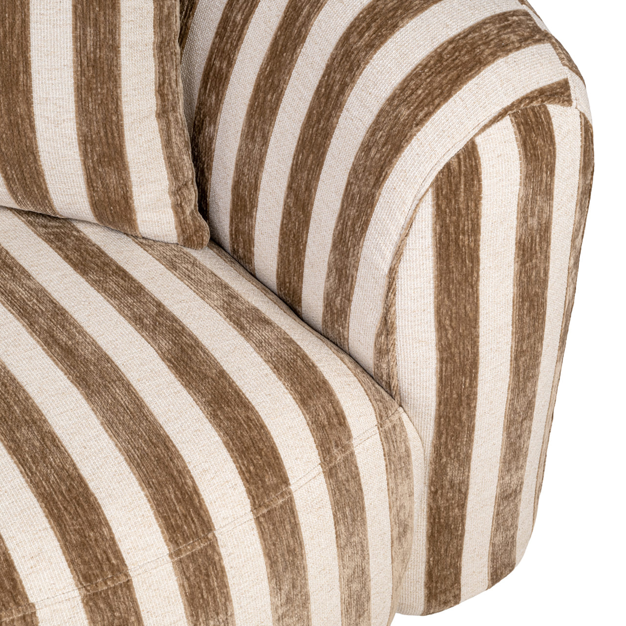 Texture tissu rayé beige marron Richmond Interior, canapé Luxandra, détail accoudoir et assise