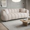 canape-amelia-beige-richmond-interior-natural-fancy-beige-majdeltier-salon-moderne Canapé Amelia beige dans un salon moderne aux teintes douces